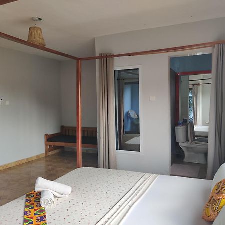 Afiki Hotel Elmina ภายนอก รูปภาพ