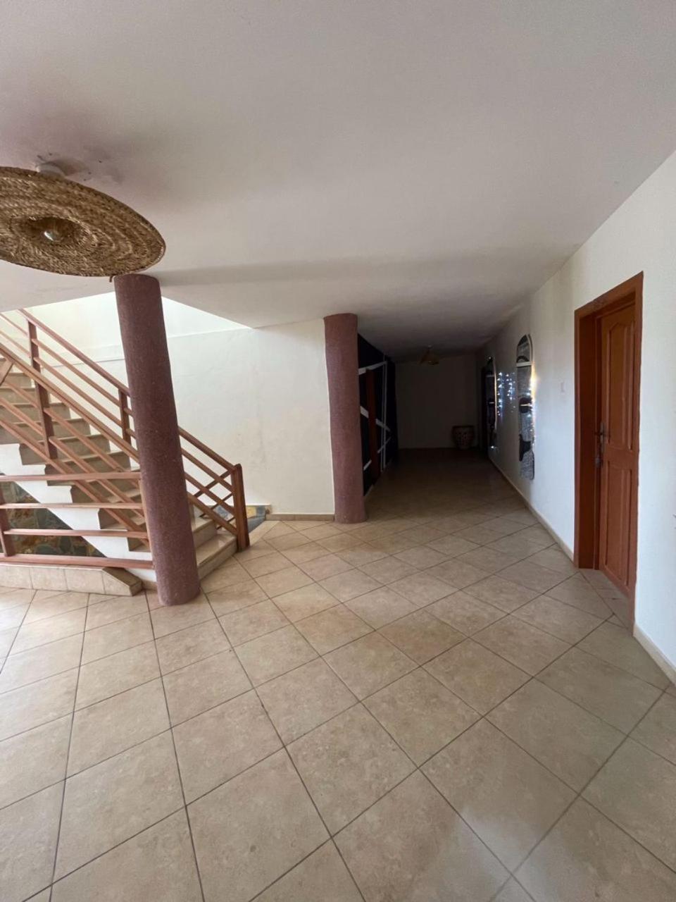 Afiki Hotel Elmina ภายนอก รูปภาพ