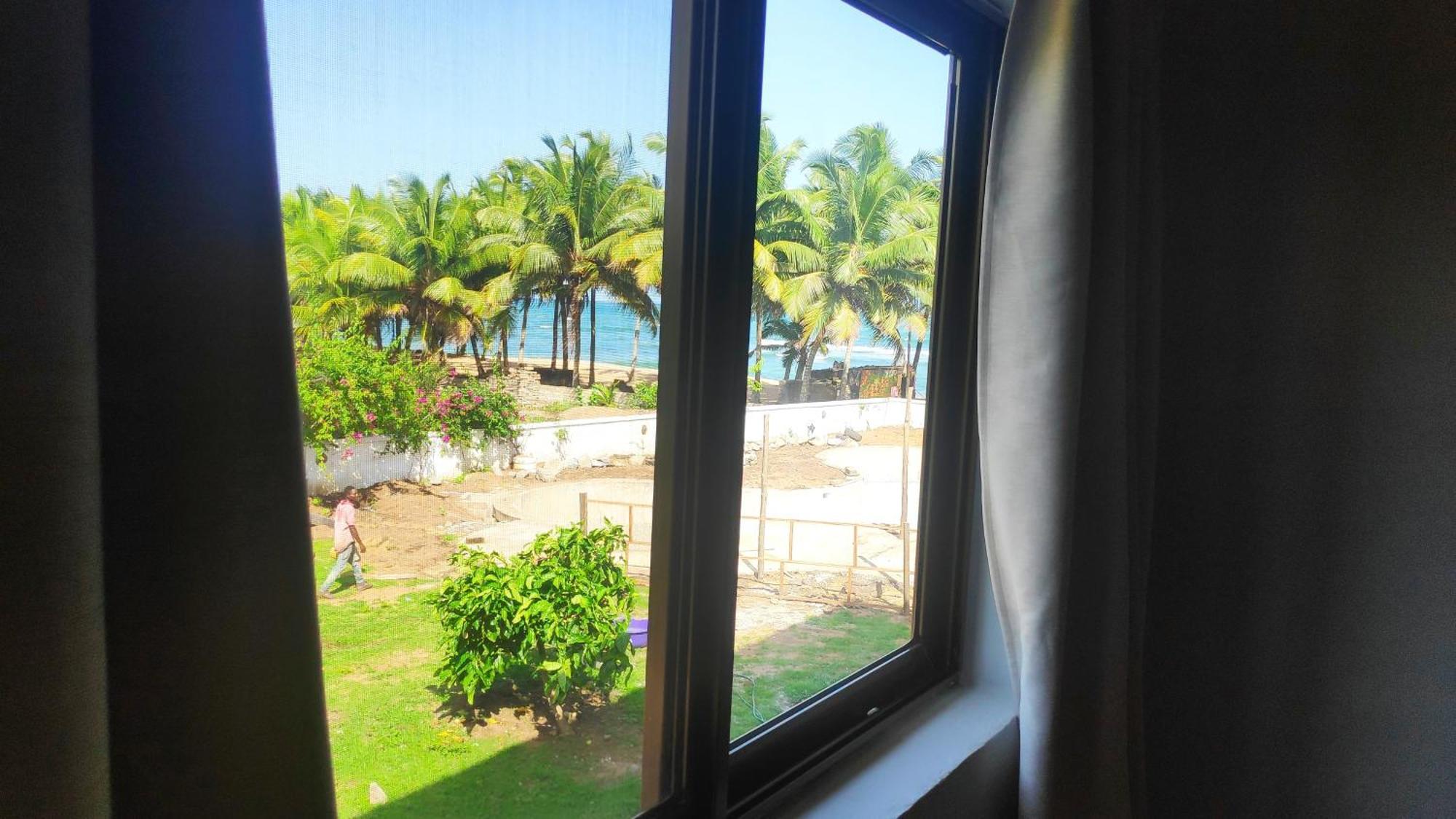 Afiki Hotel Elmina ภายนอก รูปภาพ