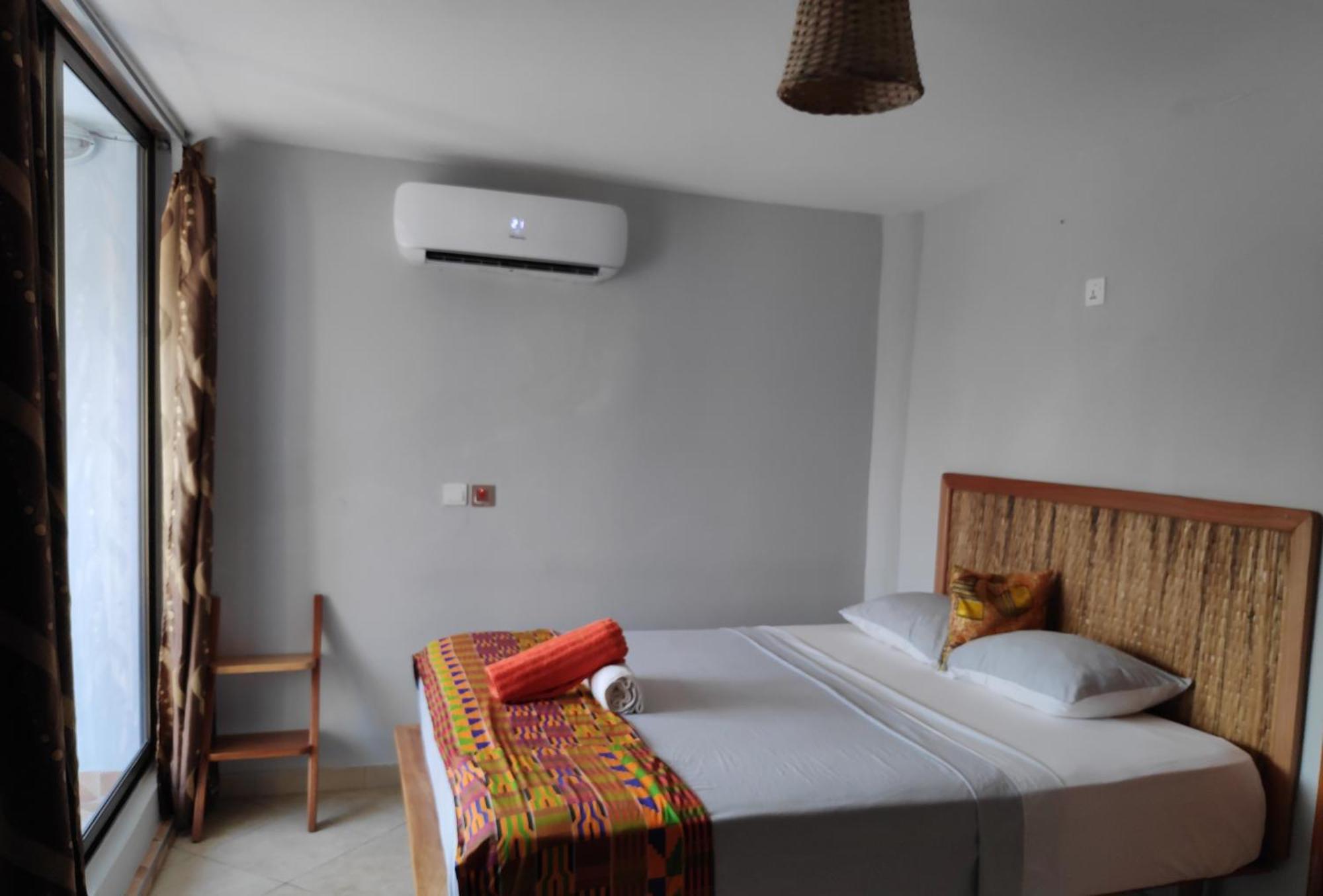 Afiki Hotel Elmina ภายนอก รูปภาพ
