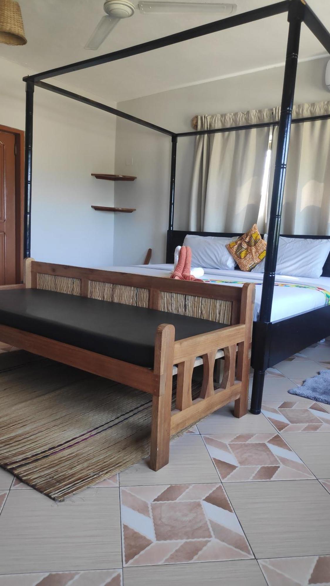 Afiki Hotel Elmina ภายนอก รูปภาพ